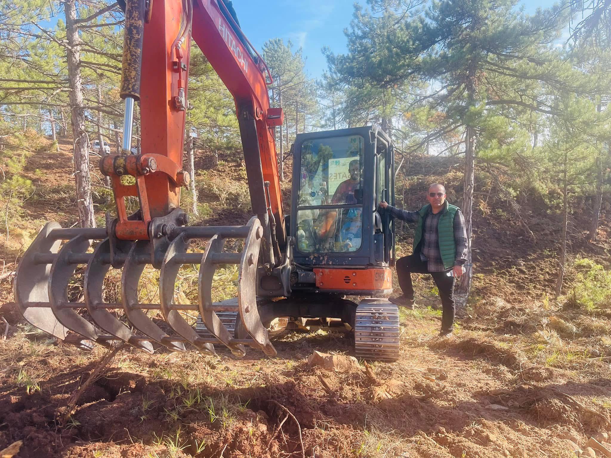 DİRİ ÖRTÜ TEMİZLİĞİ VE TOPRAK İŞLEME ÇALIŞMASI